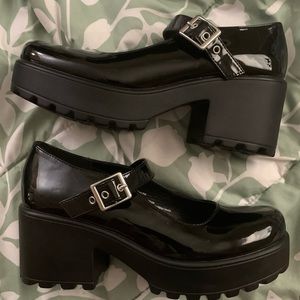 Mary janes platform heels